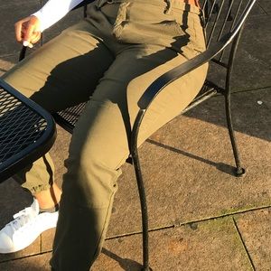 OLIVE GREEN CARGO PANTS BAGGY